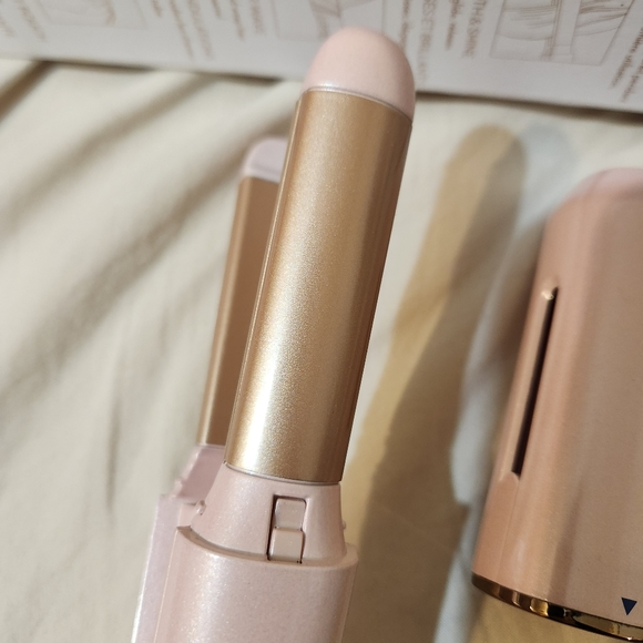 Cordless Hair styler - Picture 2 of 3